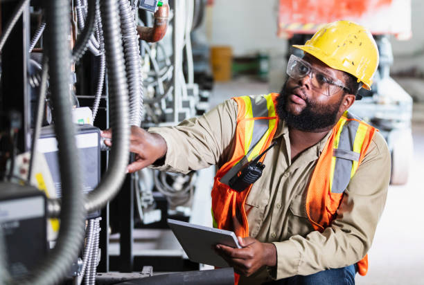 Best Affordable Emergency Electrician  in Loyal, WI